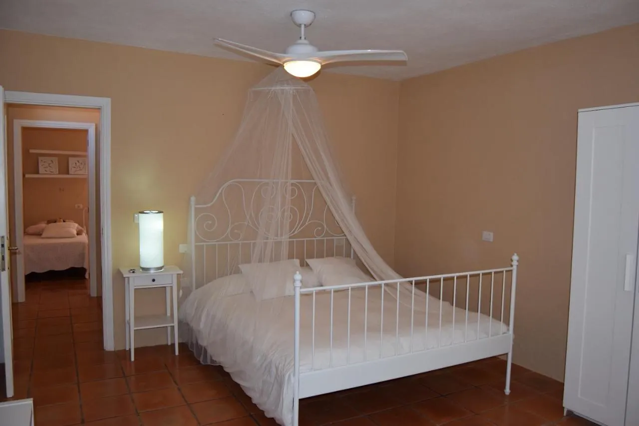 Villa Ste Maxima,Wifi, Heated Pool, Garden, Sea Views Callao Salvaje Španělsko